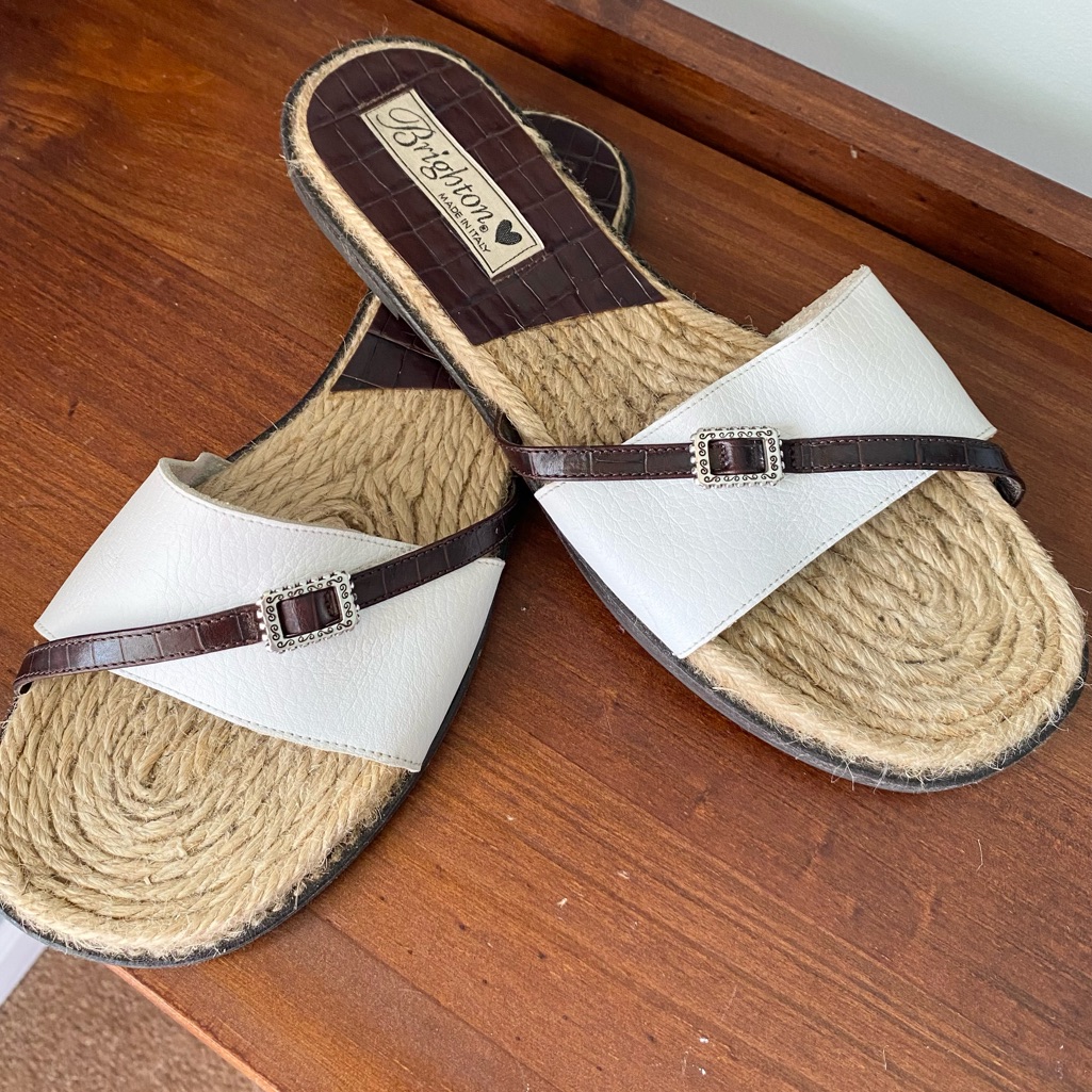 Brighton White And Brown Sandals Size 7